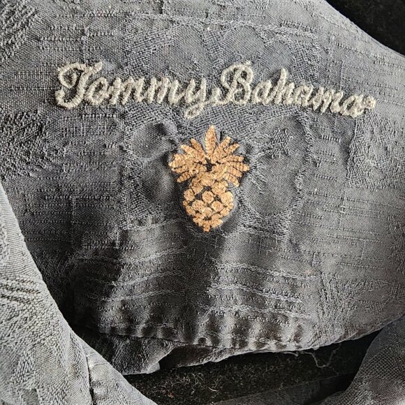 Tommy Bahama Faded Black Floral Jacquard 100% Silk Camp Shirt - Picture 5 of 6